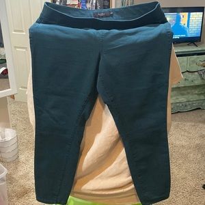 2R Torrid jeans pencil leg